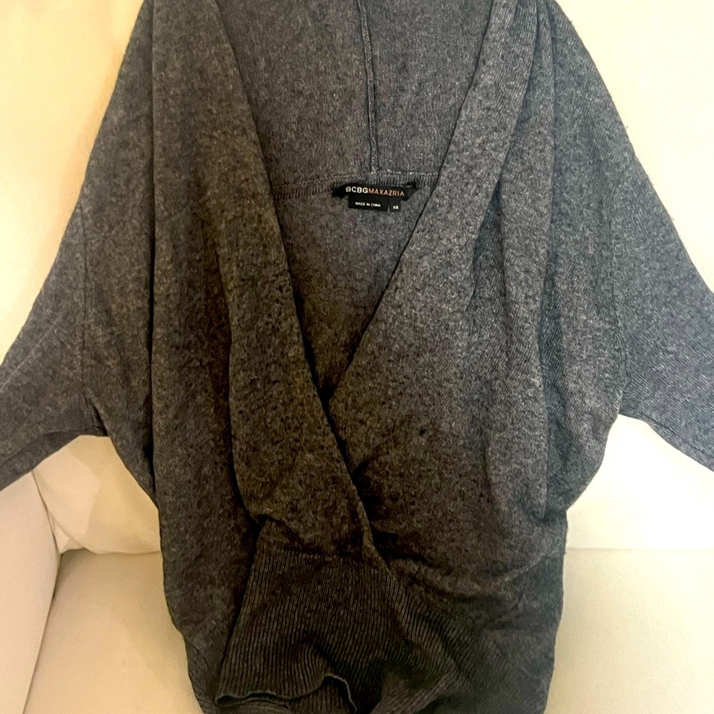 Cashmere sweater. Tapered